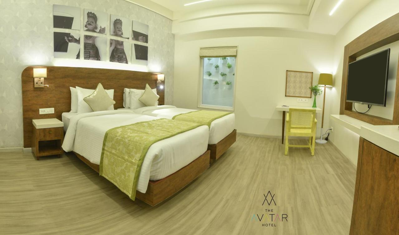 The Avatar Hotel & Convention Mangalore Buitenkant foto